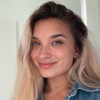 Lisa February — Creative Freelance Practitioner